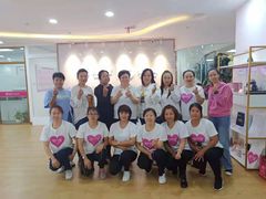 -爱月宝月嫂·育儿嫂(哈尔滨总店)