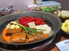 -四小区火锅·巷子里的重庆火锅(花照壁店)