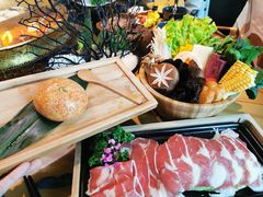 -湊湊火锅·茶憩(上海合生汇店)