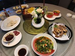 -艳阳天民俗村(公园路店)