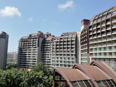 -三亚湾海居铂尔曼度假酒店