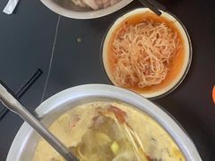 -周良天山牛杂城(天山路总店)