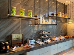 自助取餐区-JW酒廊 JW Lounge(上海鲁能JW万豪侯爵酒店)