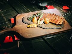 牛排-wann lounge 低温慢煮牛排·清吧
