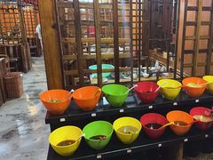 -果松木炭酸菜铜火锅·外婆参鸡汤