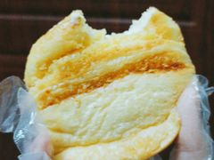 蛋黄椰蓉吐司-奈雪的茶(东莞汇一城店)