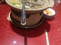 -冯烫烫跷脚牛肉·川菜小馆(武胜西街店)