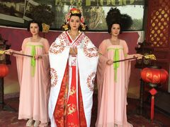 -厦门帷幕开啦红地毯蜡像艺术馆