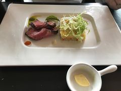 烤澳洲牛柳中东米沙拉-恰餐厅CHAR Grill(北京三里屯洲际店)