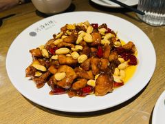 宫保鸡丁-河沿肉饼Beijing Pie(东华门店)