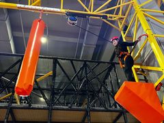 -嗨翻Hi-Fun竞技主题乐园·蹦床亲子生日轰趴(国光1937店)