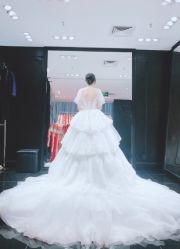 点击看大图 -GRACE KELLY婚纱与礼服(北京店)