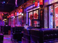 -喜鹊音乐酒馆(西街店)