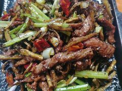 -九锅一堂酸菜鱼(万达广场店)