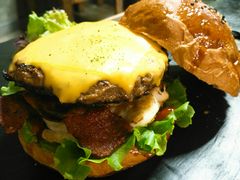 -HIGH FIVE哈福手工汉堡(桂林路店)