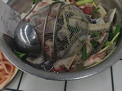 -周良天山牛杂城(天山路总店)
