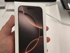 -Apple授权专营店(东城万达店)