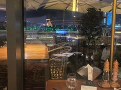 -MONICH牛排融合餐厅(和义大道购物中心店)