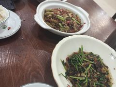 -湖南人家湘菜馆(镇江路店)