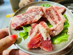 -围炉肉舍•炭烤活鳗•丹东海鲜烤肉(步行街店)