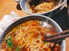 -沪西老弄堂面馆(定西路店)