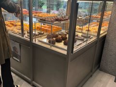 -好利来(上海虹桥新天地Lab主题店)