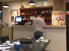 大堂-名门潮牛·鲜牛肉海鲜火锅.烧烤自助餐厅(诚丰广场店)