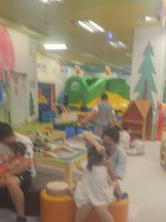 -莫莉幻想儿童乐园(武汉经开永旺店)