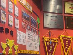 -川流不息·地道川菜·小龙虾(新松江路店)