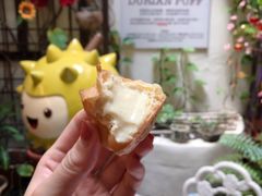 -天品味 一口吃榴莲泡芙