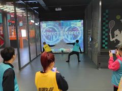 -极限PLAY运动娱乐新世界·团建派对潮玩休闲馆·室内蹦极高空游乐园