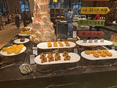 -广州万富希尔顿酒店·感趣自助餐厅·金秋蟹宴生蚝海鲜刺身