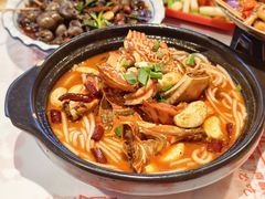 -老闵田螺馆·南昌市井菜·特色小吃(总店)