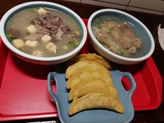 -老新隆牛肉锅贴(新街口店)