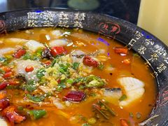 -醉美云南·云南菜主题餐厅(昆明站北京路双龙商场店)