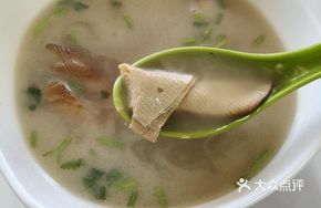 Chicken Broth Tofu Skin Rolls