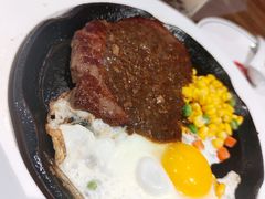 -牛排叔叔自助餐厅(太原万达店)