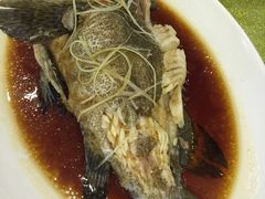 -顺峰渔港中国人的餐厅