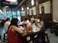 -聚汇三少·龙虾·中餐厅(莫邪路新天地店)