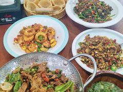 -湖南人家湘菜馆(镇江路店)