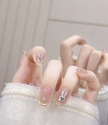 -悦指间美甲美睫
