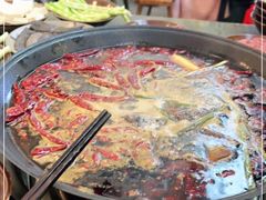 -黄潇洒老火锅(九眼桥宏济巷店)
