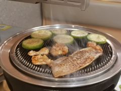 -围炉肉舍•炭烤活鳗•丹东海鲜烤肉(步行街店)