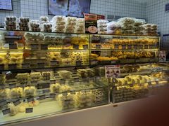 -白玉兰食品甜凤店(合生汇店)