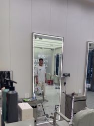 -PE SALON