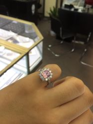 -威德钻石-克拉钻大本营(南京东路店)