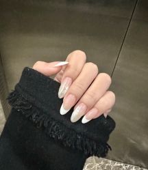 -UGIRL有个美甲