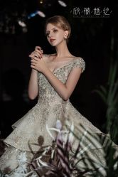 -欣薇婚纱(新源乐汇城店)