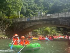 -安吉龙王山峡谷漂流