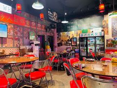 大堂-蚝堡海鲜·威海菜·海肠捞饭·烧烤·亚洲吃蚝公司(幸福门店)